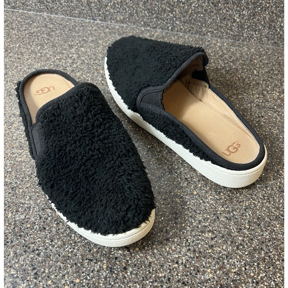 UGG Black Fabric Mule Women's Size 8.5 Comfort Casual Slip On Shoes 1091950 Flat